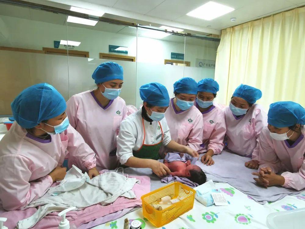绛县妇婴监护型护送